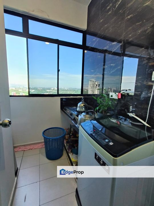 Full Loan Megah Ria @ D'Carlton Seaview Residences Corner Private Lift, Johor, Masai