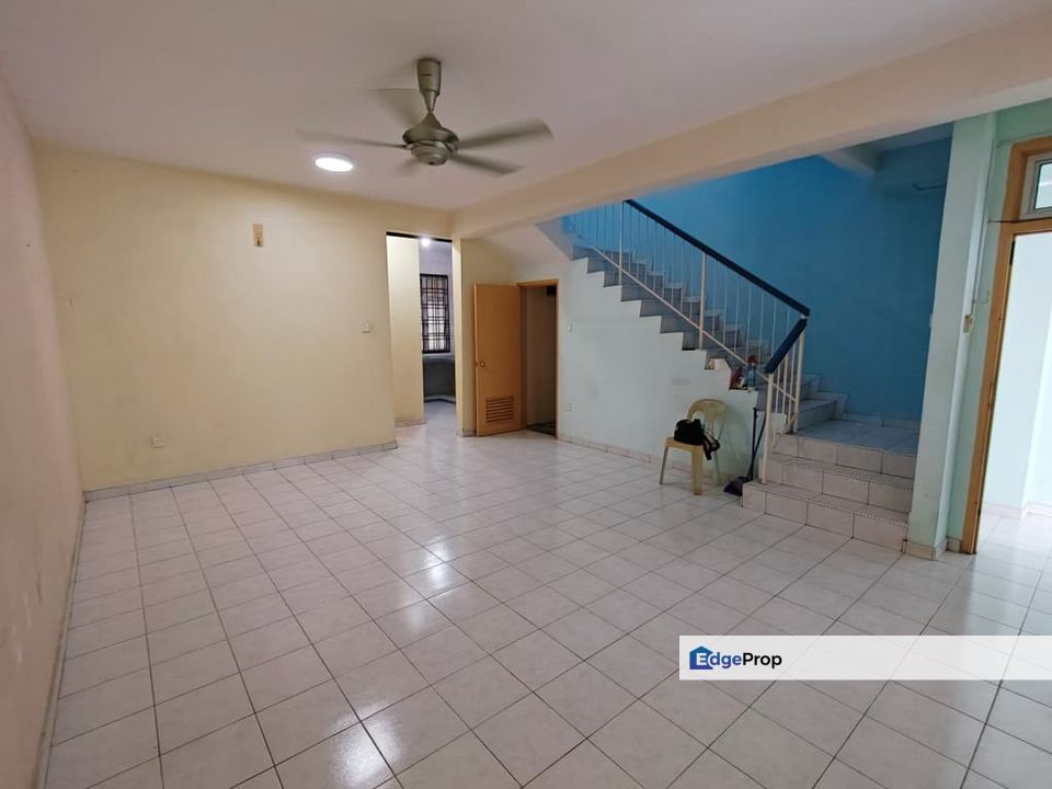 Full Loan Kulai Bandar Putra Jalan Tiong Double Storey Near Ioi Mall, Johor, Kulai