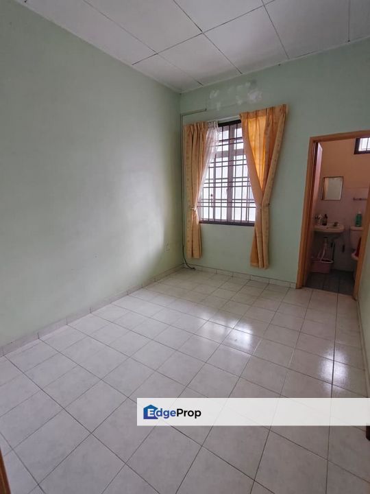 Full Loan Kulai Bandar Putra Jalan Tiong Double Storey Near Ioi Mall, Johor, Kulai