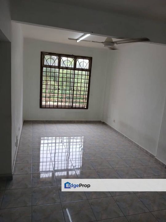 Full Loan Masai Megah Ria @ Ria 2 Apartment Below Market Low Floor , Johor, Masai