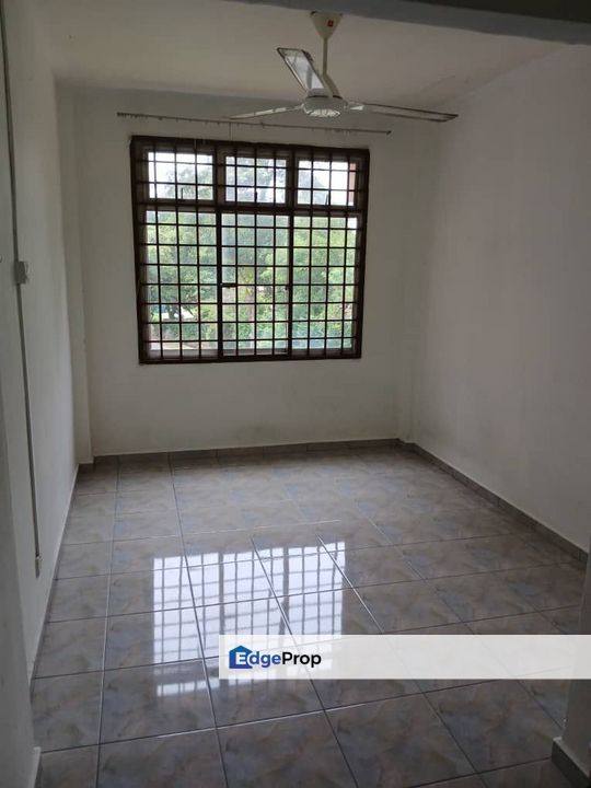 Full Loan Masai Megah Ria @ Ria 2 Apartment Below Market Low Floor , Johor, Masai