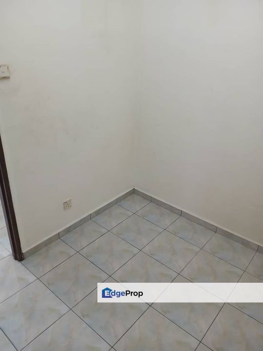 Full Loan Masai Megah Ria @ Ria 2 Apartment Below Market Low Floor , Johor, Masai