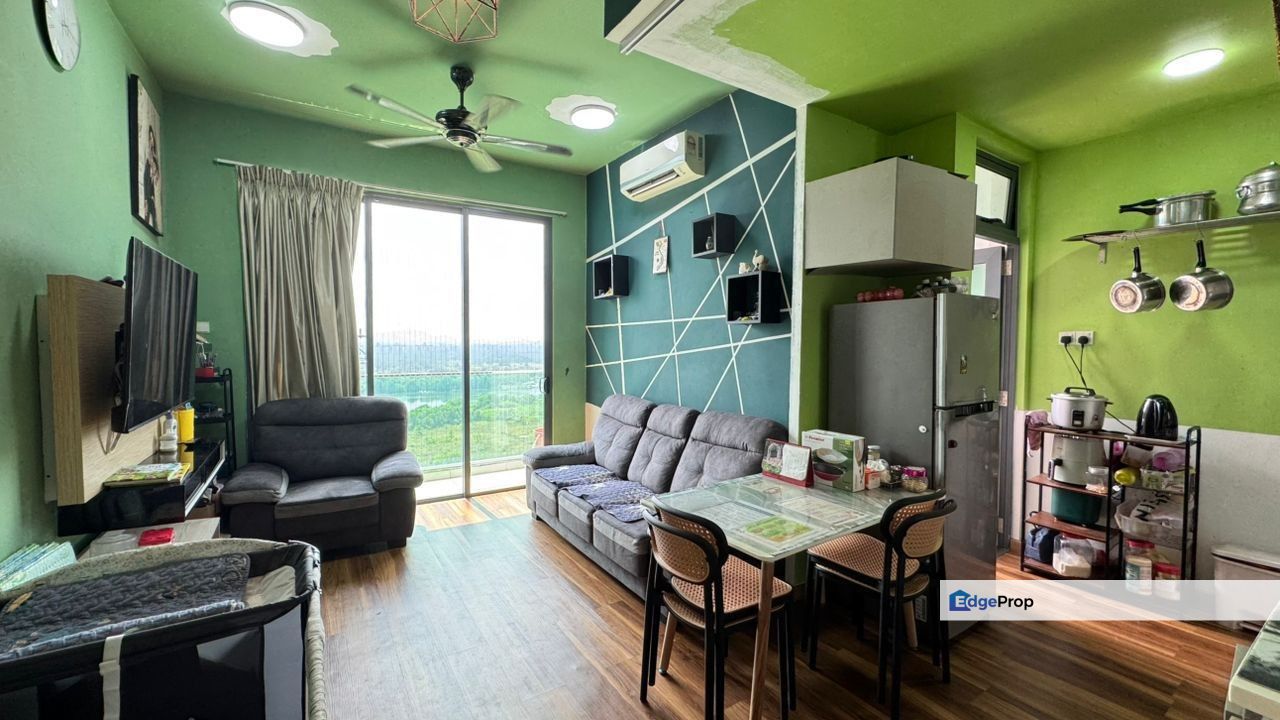 Full Loan Bayu Puteri @ Crescent Bay Suites Renovated 2 Bed 2 Parking, Johor, Johor Bahru