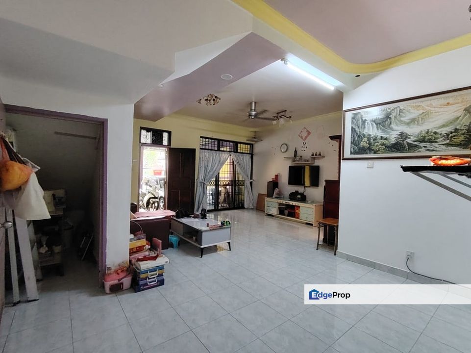 Desa Tebrau @ Jalan Harmonium 22 Well Maintain Double Storey House, Johor, Johor Bahru