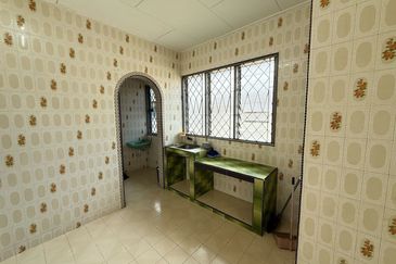 Flat Taman Ungku Tun Aminah