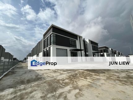 ☘ 出租🏆 全新 Senai Eco Business Park 2 Phase 3美美对公园 ☘  Semi D factory For Rent 特大款工厂出租  GARDEN VIEW 很美的公园view , Johor, Senai