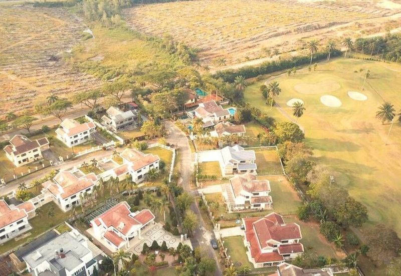 Tanjong Puteri Resort Pasir Gudang Bungalow For Sale Partial