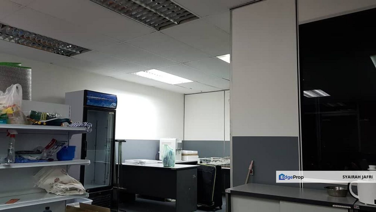 Taman Sri Putri Skudai Shop Intermediate For Rent Bare Unit, Johor, Skudai
