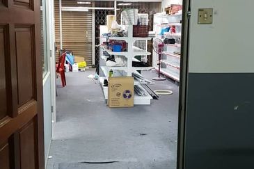 Taman Sri Putri Skudai Shop Intermediate For Rent Bare Unit