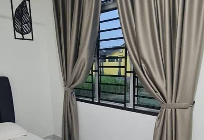 Taman R.E.M. Kota Tinggi Semi D For Sale Corner Non Bumi RM700K 
