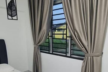 Taman R.E.M. Kota Tinggi Semi D For Sale Corner Non Bumi RM700K 