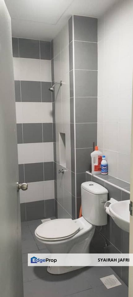 𝗖𝗔𝗠𝗘𝗟𝗟𝗜𝗔 𝗥𝗘𝗦𝗜𝗗𝗘𝗡𝗖𝗘 𝗟𝗢𝗪 𝗗𝗘𝗣𝗢 𝗙𝗢𝗥 𝗥𝗘𝗡𝗧 𝗔𝗨𝗦𝗧𝗜𝗡 𝗧𝗘𝗕𝗥𝗔𝗨 𝗕𝗨𝗗𝗚𝗘𝗧 𝟮𝗞 , Johor, Johor Bahru