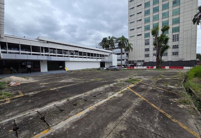 𝗖𝗼𝗺𝗺𝗲𝗿𝗰𝗶𝗮𝗹 𝗝𝗮𝗹𝗮𝗻 𝗗𝘂𝗸𝗲 𝗝𝗼𝗵𝗼𝗿 𝗕𝗮𝗵𝗿𝘂 𝗧𝗼𝘄𝗻 