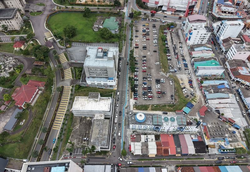 𝗖𝗼𝗺𝗺𝗲𝗿𝗰𝗶𝗮𝗹 𝗝𝗮𝗹𝗮𝗻 𝗗𝘂𝗸𝗲 𝗝𝗼𝗵𝗼𝗿 𝗕𝗮𝗵𝗿𝘂 𝗧𝗼𝘄𝗻 