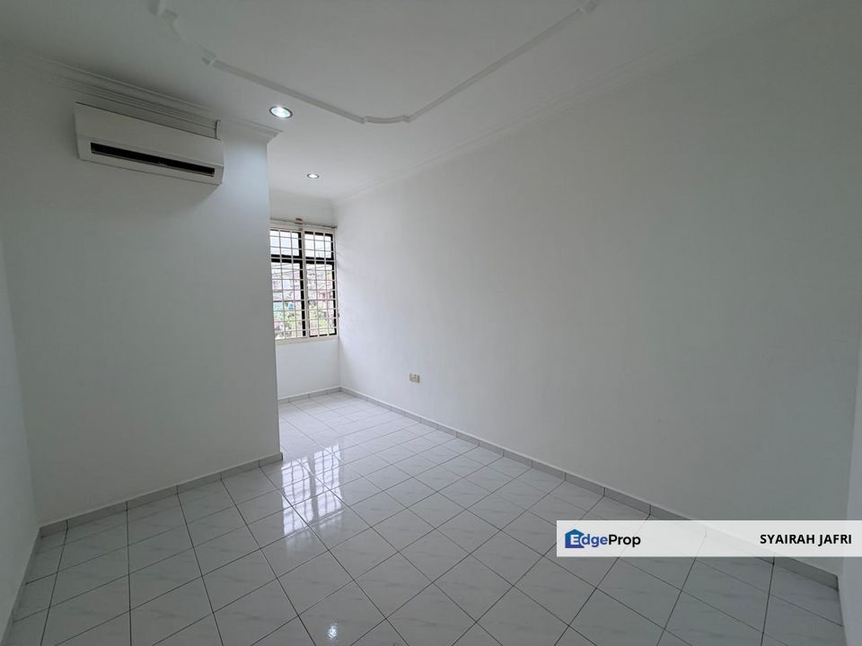 𝗦𝗮𝗴𝗮 𝗗𝗲𝘀𝗮 𝗖𝗲𝗺𝗲𝗿𝗹𝗮𝗻𝗴 𝗛𝗼𝘂𝘀𝗲 𝗙𝗼𝗿 𝗦𝗮𝗹𝗲, Johor, Ulu Tiram