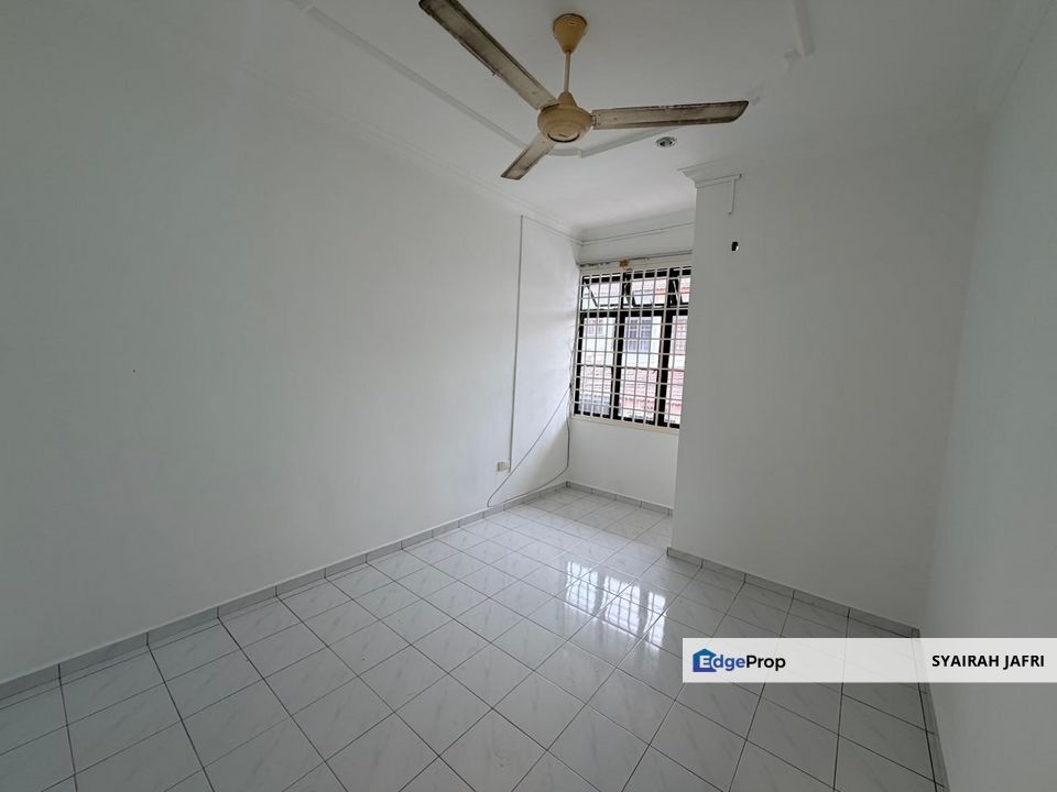 𝗦𝗮𝗴𝗮 𝗗𝗲𝘀𝗮 𝗖𝗲𝗺𝗲𝗿𝗹𝗮𝗻𝗴 𝗛𝗼𝘂𝘀𝗲 𝗙𝗼𝗿 𝗦𝗮𝗹𝗲, Johor, Ulu Tiram