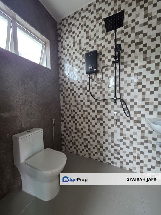 𝗕𝗮𝗻𝗴𝗹𝗼 𝗕𝗮𝗿𝘂 𝗡𝗼𝗻𝗴𝗰𝗵𝗶𝗸 𝗛𝗲𝗶𝗴𝗵𝘁𝘀 𝗥𝗶𝘇𝗮𝗯 𝗠𝗲𝗹𝗮𝘆𝘂, Johor, Johor Bahru