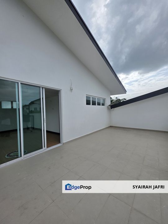 𝗕𝗮𝗻𝗴𝗹𝗼 𝗕𝗮𝗿𝘂 𝗡𝗼𝗻𝗴𝗰𝗵𝗶𝗸 𝗛𝗲𝗶𝗴𝗵𝘁𝘀 𝗥𝗶𝘇𝗮𝗯 𝗠𝗲𝗹𝗮𝘆𝘂, Johor, Johor Bahru