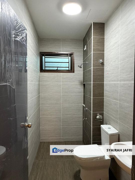 𝐓𝐚𝐦𝐚𝐧 𝐍𝐮𝐬𝐚 𝐃𝐮𝐭𝐚 𝟓 𝐓𝐞𝐛𝐫𝐚𝐮 𝐑𝐮𝐦𝐚𝐡 𝐓𝐞𝐫𝐞𝐬 𝐒𝐞𝐰𝐚, Johor, Johor Bahru