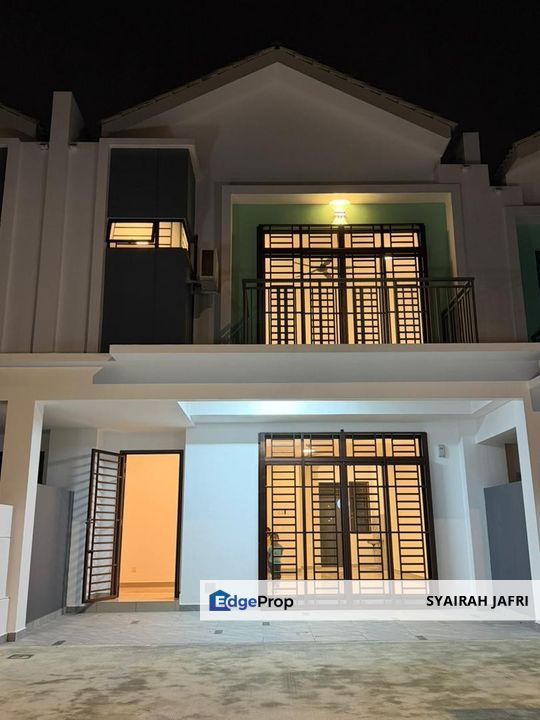 𝐓𝐚𝐦𝐚𝐧 𝐍𝐮𝐬𝐚 𝐃𝐮𝐭𝐚 𝟓 𝐓𝐞𝐛𝐫𝐚𝐮 𝐑𝐮𝐦𝐚𝐡 𝐓𝐞𝐫𝐞𝐬 𝐒𝐞𝐰𝐚, Johor, Johor Bahru