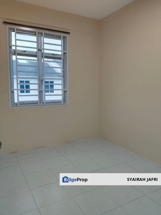 𝗥𝗨𝗠𝗔𝗛 𝗦𝗘𝗪𝗔 𝗞𝗢𝗧𝗔 𝗧𝗜𝗡𝗚𝗚𝗜 𝗕𝗔𝗝𝗘𝗧 𝟭.𝟲𝗞 𝗦𝗘𝗣𝗔𝗥𝗔 𝗣𝗘𝗥𝗔𝗕𝗢𝗧 𝗠𝗨𝗦𝗟𝗜𝗠, Johor, Kota Tinggi