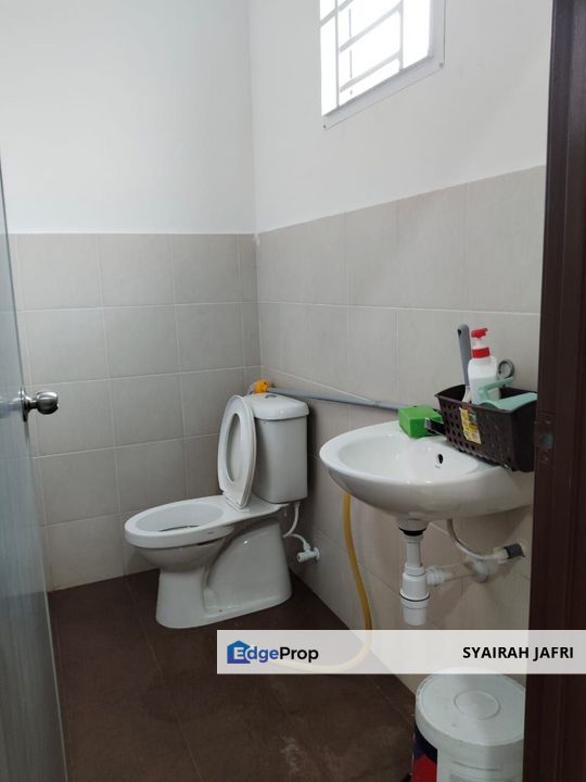 𝗥𝗨𝗠𝗔𝗛 𝗦𝗘𝗪𝗔 𝗞𝗢𝗧𝗔 𝗧𝗜𝗡𝗚𝗚𝗜 𝗕𝗔𝗝𝗘𝗧 𝟭.𝟲𝗞 𝗦𝗘𝗣𝗔𝗥𝗔 𝗣𝗘𝗥𝗔𝗕𝗢𝗧 𝗠𝗨𝗦𝗟𝗜𝗠, Johor, Kota Tinggi