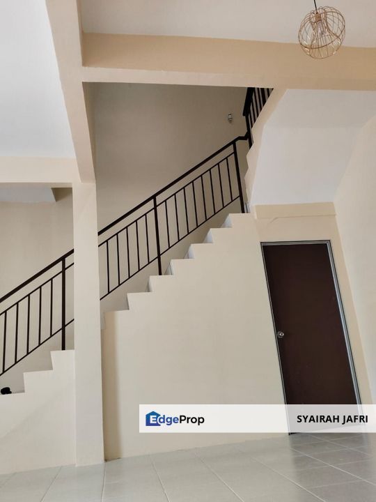 𝗥𝗨𝗠𝗔𝗛 𝗦𝗘𝗪𝗔 𝗞𝗢𝗧𝗔 𝗧𝗜𝗡𝗚𝗚𝗜 𝗕𝗔𝗝𝗘𝗧 𝟭.𝟲𝗞 𝗦𝗘𝗣𝗔𝗥𝗔 𝗣𝗘𝗥𝗔𝗕𝗢𝗧 𝗠𝗨𝗦𝗟𝗜𝗠, Johor, Kota Tinggi