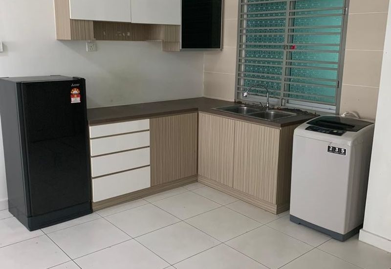 Akademik Suite @ Mount Austin