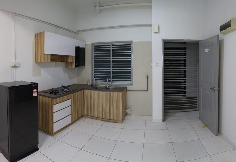 Akademik Suite @ Mount Austin