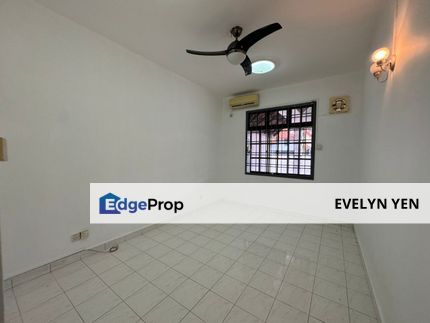 1.5 Storey Terrace House @ Partial Furnished @ Newly Paint., Johor, Ulu Tiram