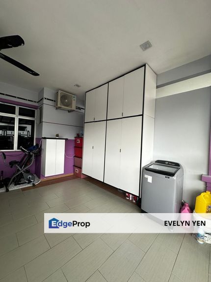 Double Storey Terrace House @ End Lot @ Fully Renovated. By, Johor, Johor Bahru