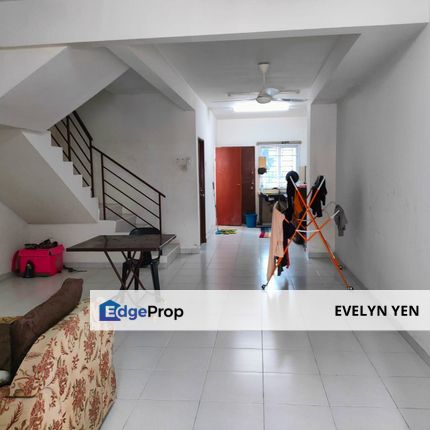 Jalan Tiong @ 2.5 Storey Terrace House @ Freehold @ Condition Good Good., Johor, Pasir Gudang