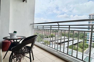 Seri Austin Luxury Apartment