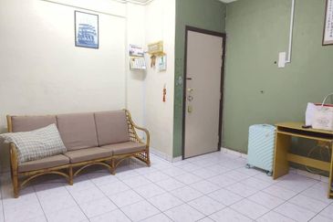 Sri Intan (Bandar Seri Alam)