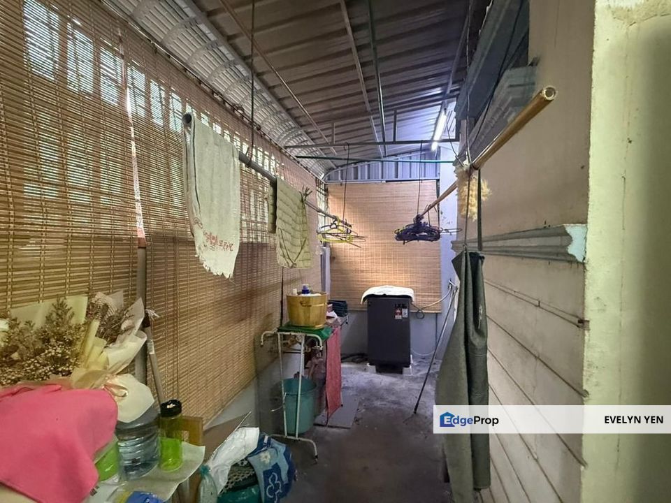 Seri Alam @ Jalan Gunung @ 1.5 Storey Terrace House @Freehold., Johor, Masai