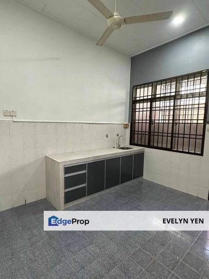 Bandar Seri Alam @ Jalan Tasek , Double Storey Terrace House , Newly Paint., Johor, Masai