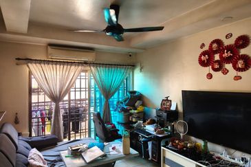 Prima Regency (Savoy Court)