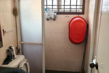 Prima Regency (Savoy Court)