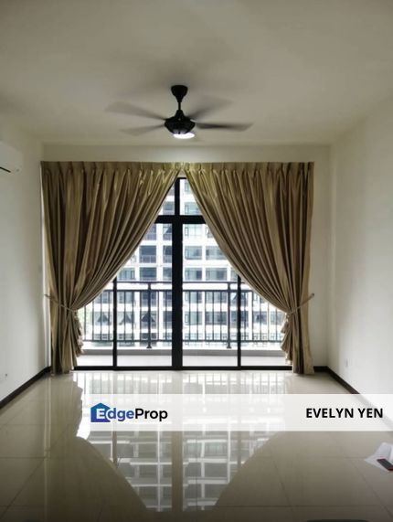Molek Regency ,Taman Molek / 2 car park / Swimming Pool View., Johor, Johor Bahru