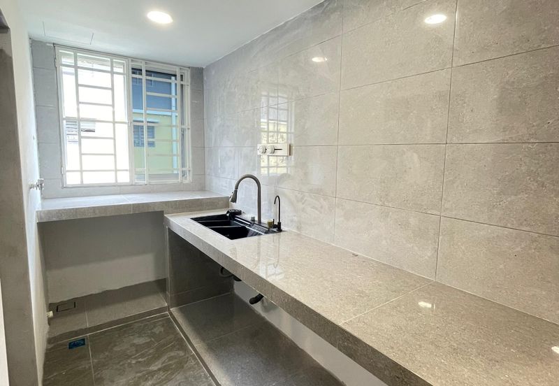 Flat Taman Plentong Utama