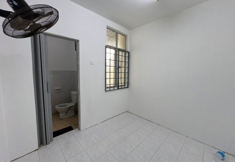 Summer Park Townhouse (Pangsapuri Alam Jaya), Bandar Baru Seri Alam