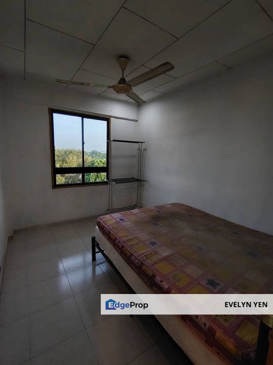 Taman Desa Tebrau @ Sri Lanang Flat / Level 5 /Freehold., Johor, Johor Bahru