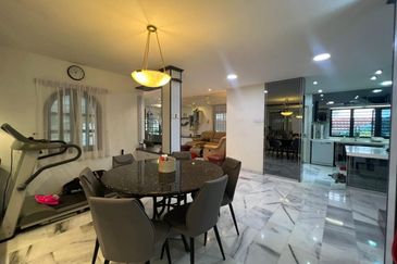 Taman Nong Chik Heights