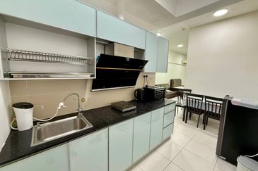 Akademik Suite @ Mount Austin