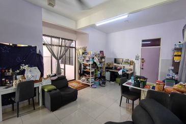 Maple Red, Adda Heights