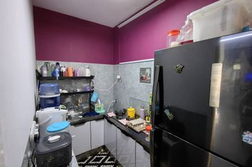 Maple Red, Adda Heights