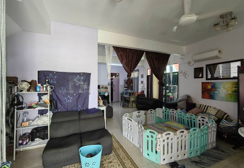 Maple Red, Adda Heights