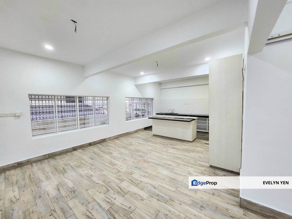 JB Town @ Taman Pelangi @ Double Storey Semi-D / Freehold / Kitchen Extended /Renovated., Johor, Johor Bahru