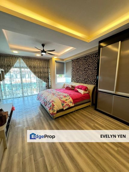 Bandar Seri Alam, Double Storey Semi-D, 5+1room ,6bath, Fully Renovated ,Fully Furnished, Freehold ,Gated & Guarded., Johor, Masai