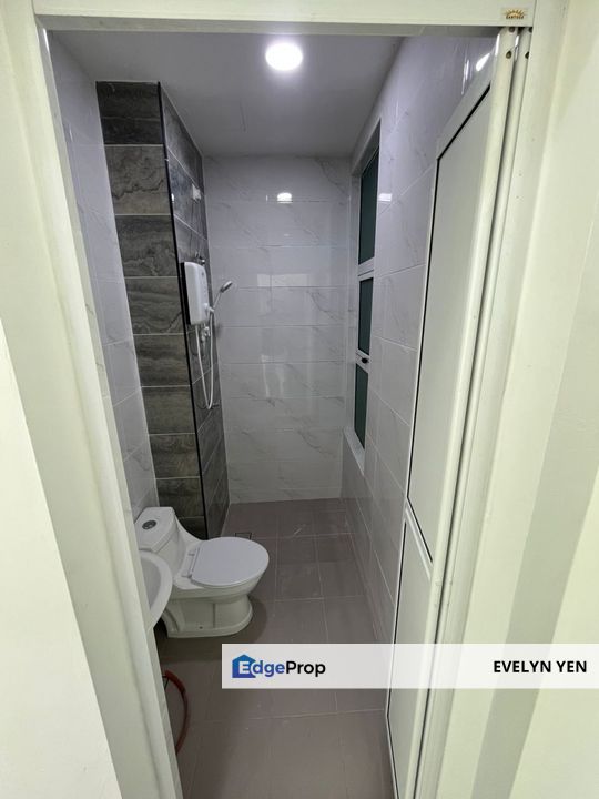 D'Carlton Seaview Apartment, 2 bedroom, Fully Furnished, Walk Distance to Food Court & 99 Speed Mart., Johor, Masai